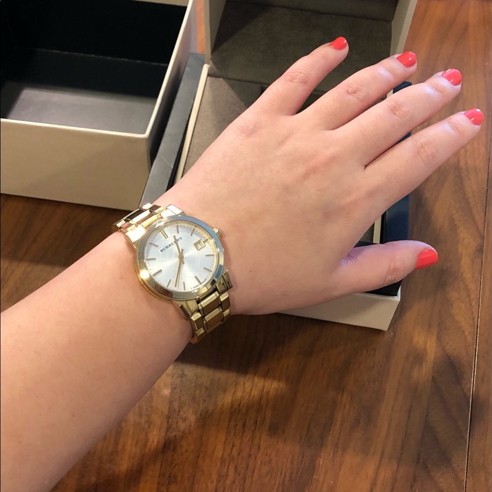 Burberry Watch - Picture 3 of 10